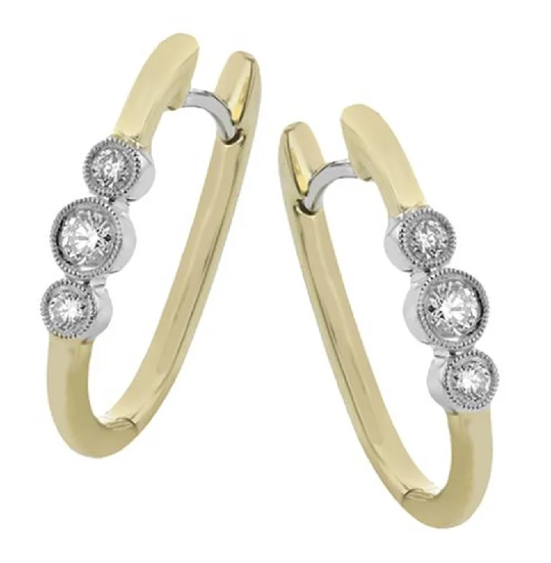 Modern stud earrings-Simon G 18Kyw 3-Station Diamond Milgrain Hoop Earrings