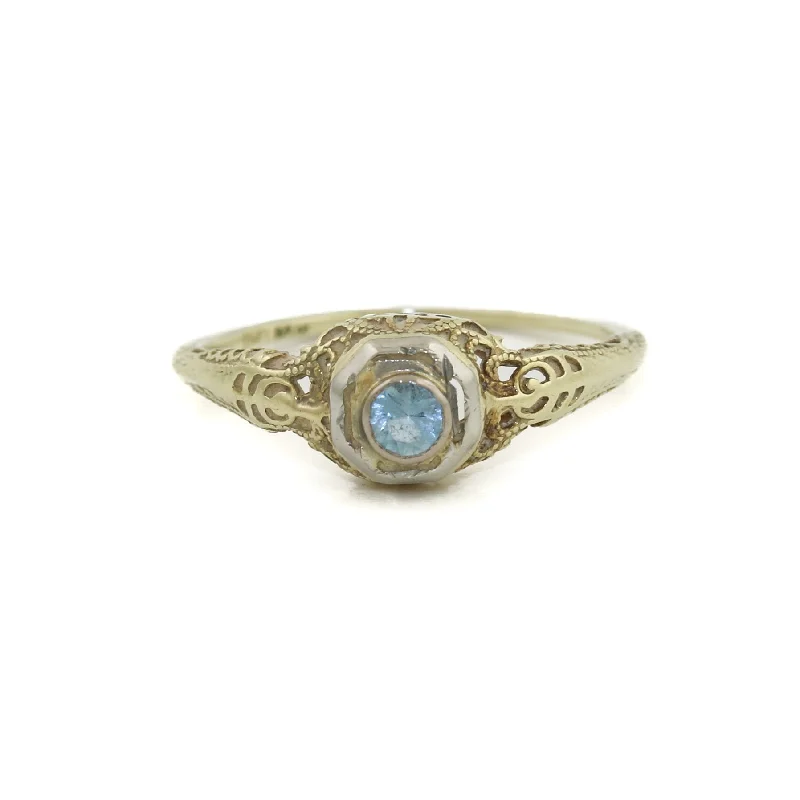 Vintage cameo rings-Edwardian 10 K Gold x Aquamarine Filigree Ring