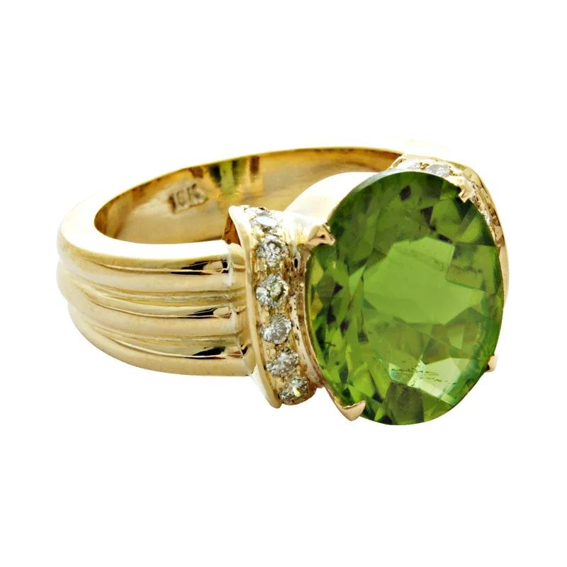 Angel wing rings-Ring-Peridot and Diamond (1571K)