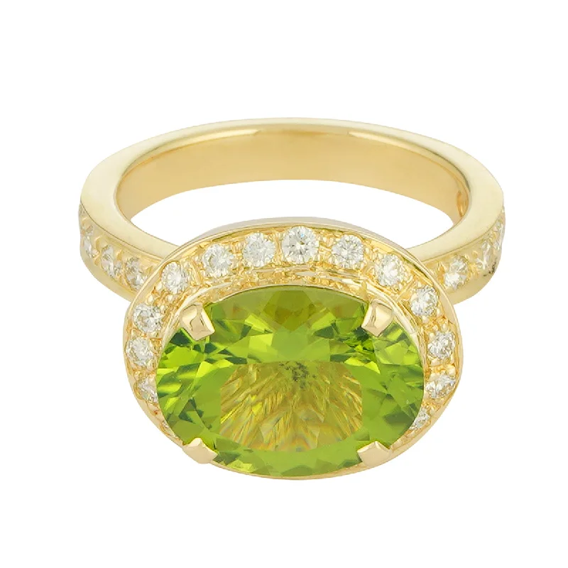 Butterfly motif rings-Ring - Peridot and Diamond (2222E)