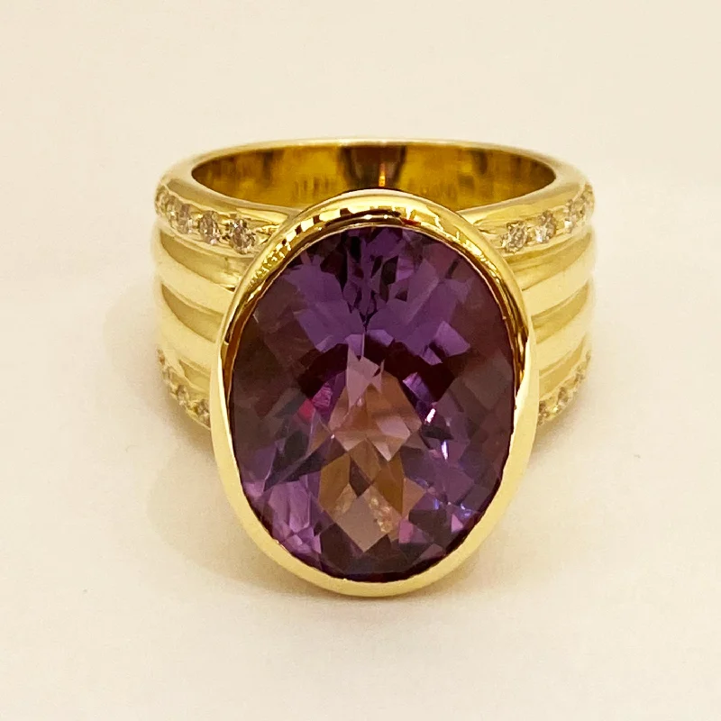 Tribal motif rings-Ring - Amethyst and Diamond in 18K gold