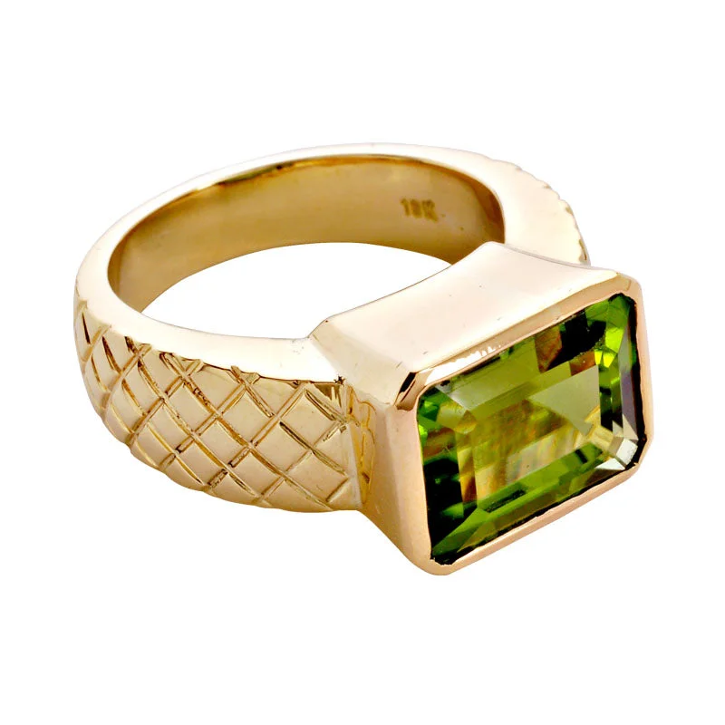 Bold chunky rings-Ring- Peridot (1130Q)