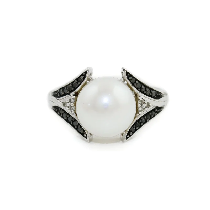 Fringe detail rings-10k White Gold x Accented "Alwand Vahan" Mixed Diamond & Sea Pearl Ring