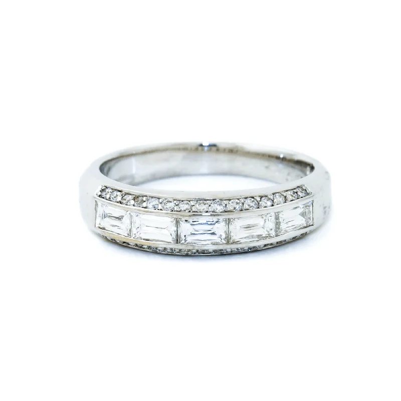 Lace-inspired rings-18k White Gold x 4mm .68ct Crisscut Diamond Quinet