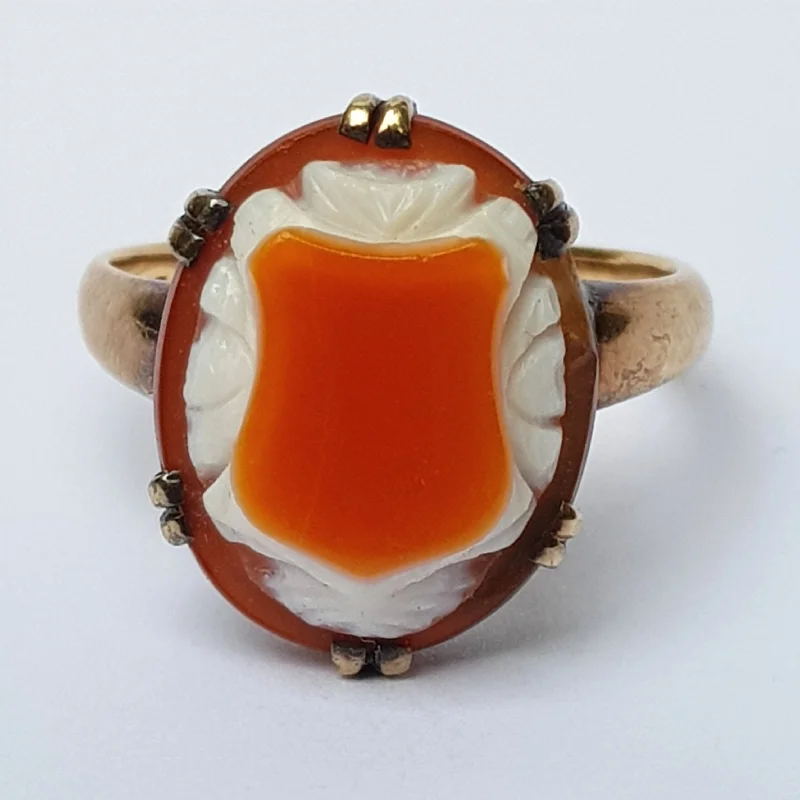 Gothic style rings-14k Gold Orange And White Agate Shield Ring Size U.K Y Rare Antique circa 1920