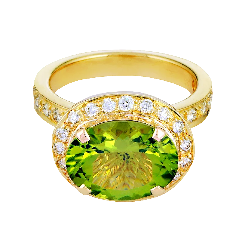 Hamsa hand rings-Ring - Peridot and Diamond